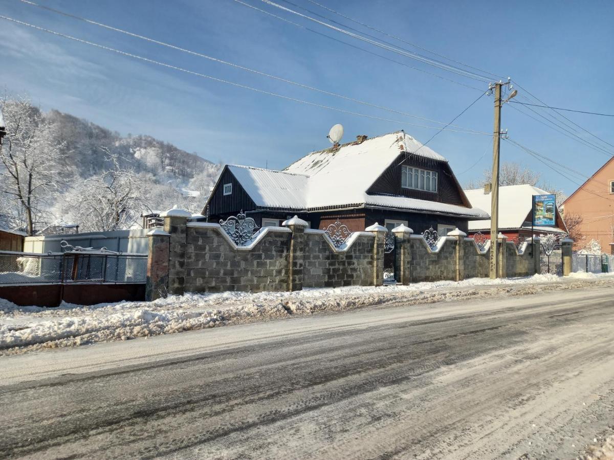 Садиба Райський Куточок Siněvir Exteriér fotografie
