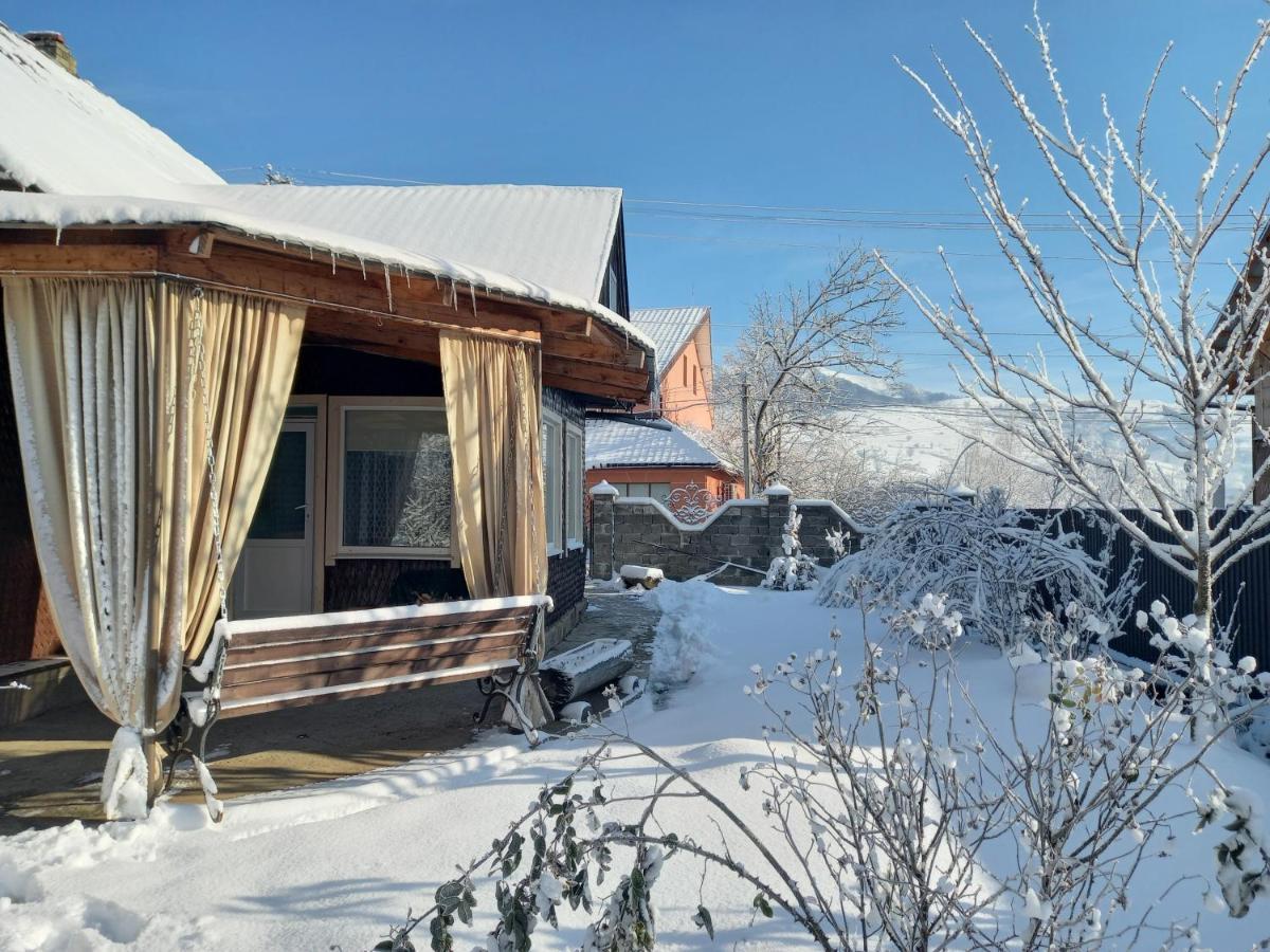 Садиба Райський Куточок Siněvir Exteriér fotografie